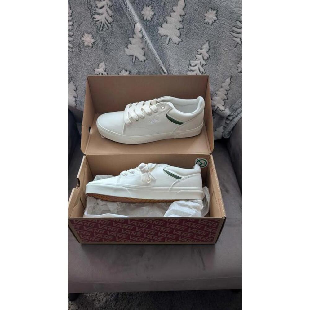 Size 10 men's Vans chunky lace twist of lime